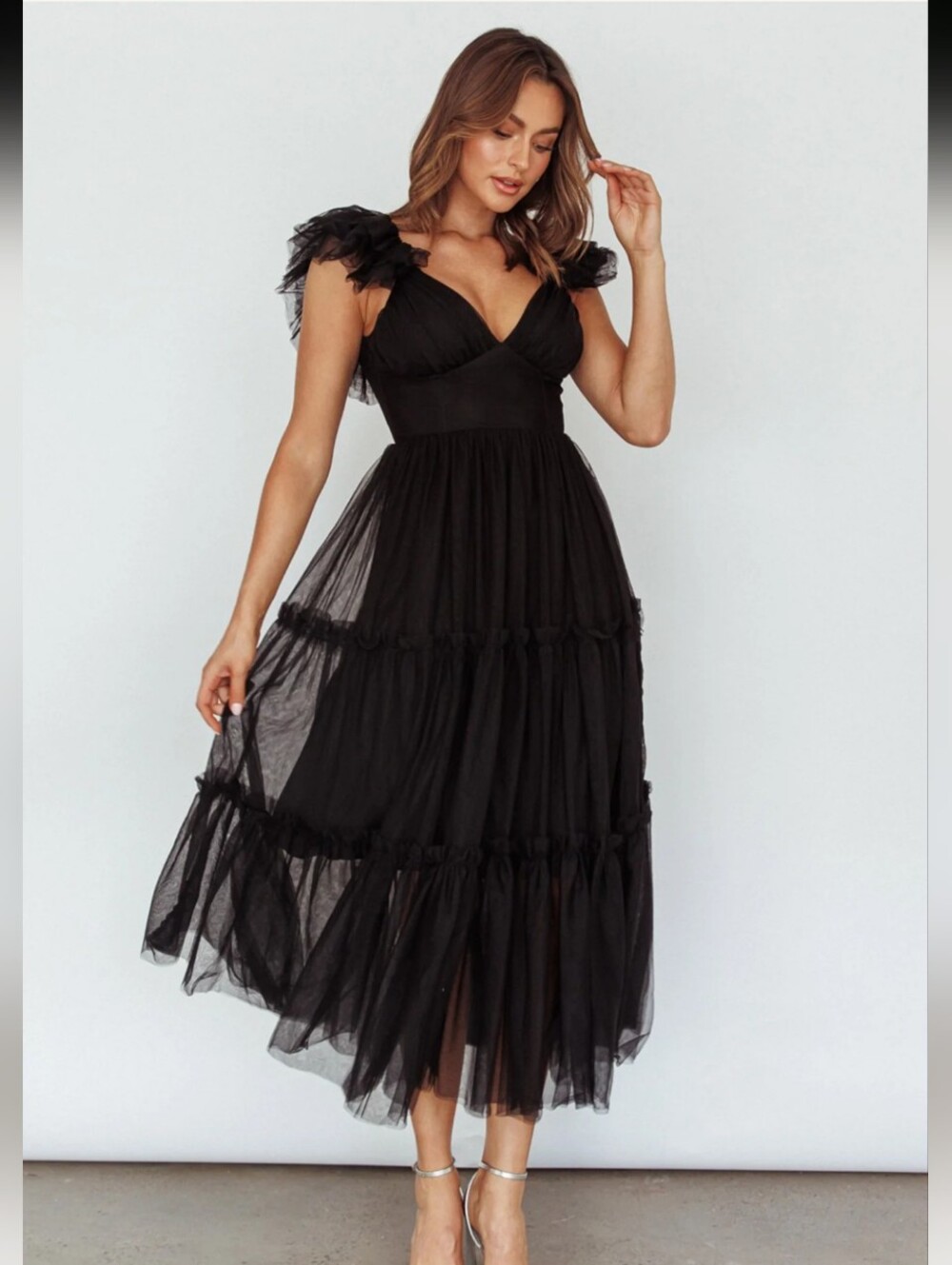 Selfie Leslie Amal Ruffle Shoulder Tulle Midi Dress Black Sz M